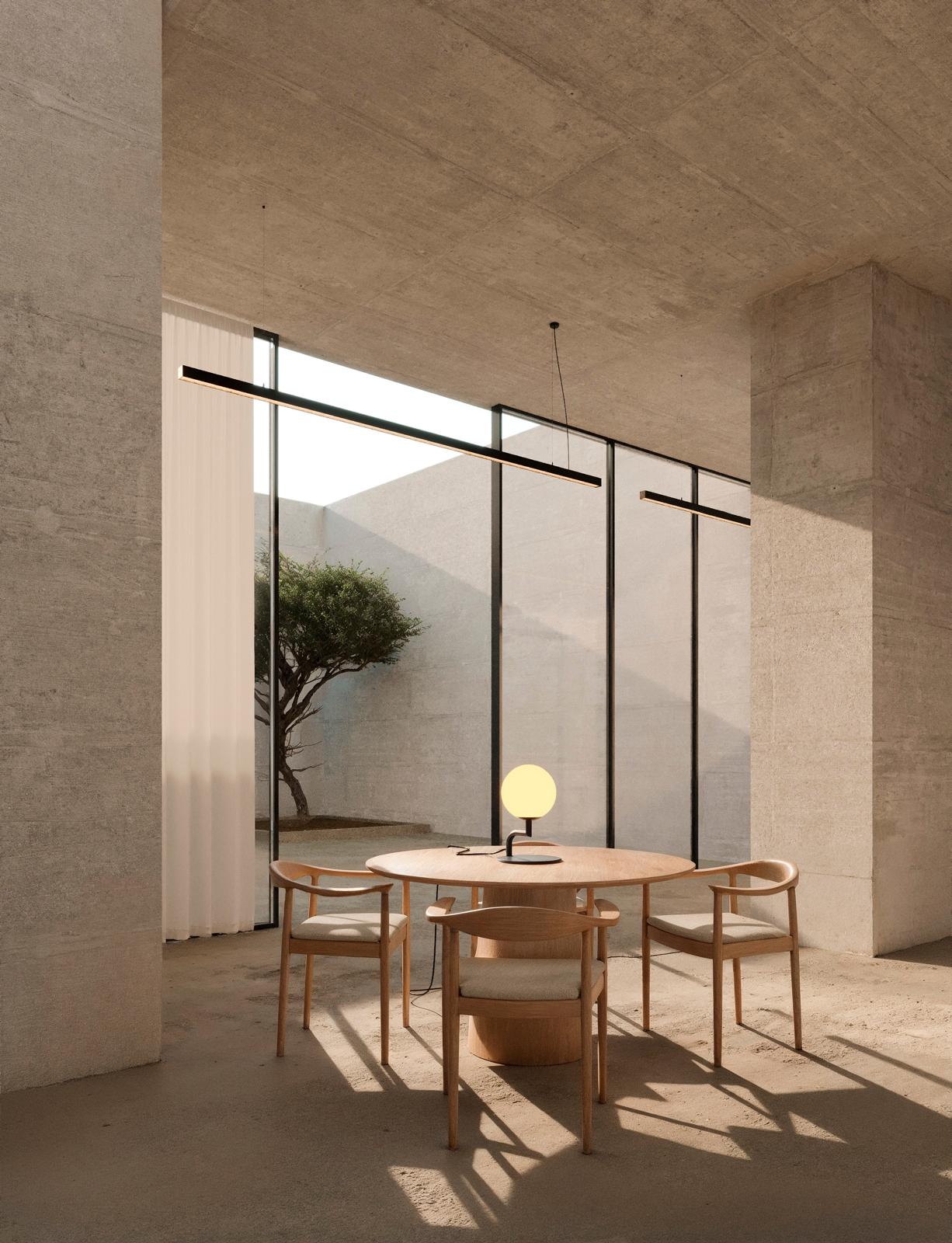 Atmosphere — dining room with natural light